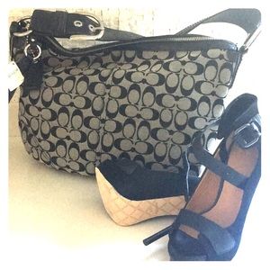 Brand new COACH Sig large hobo